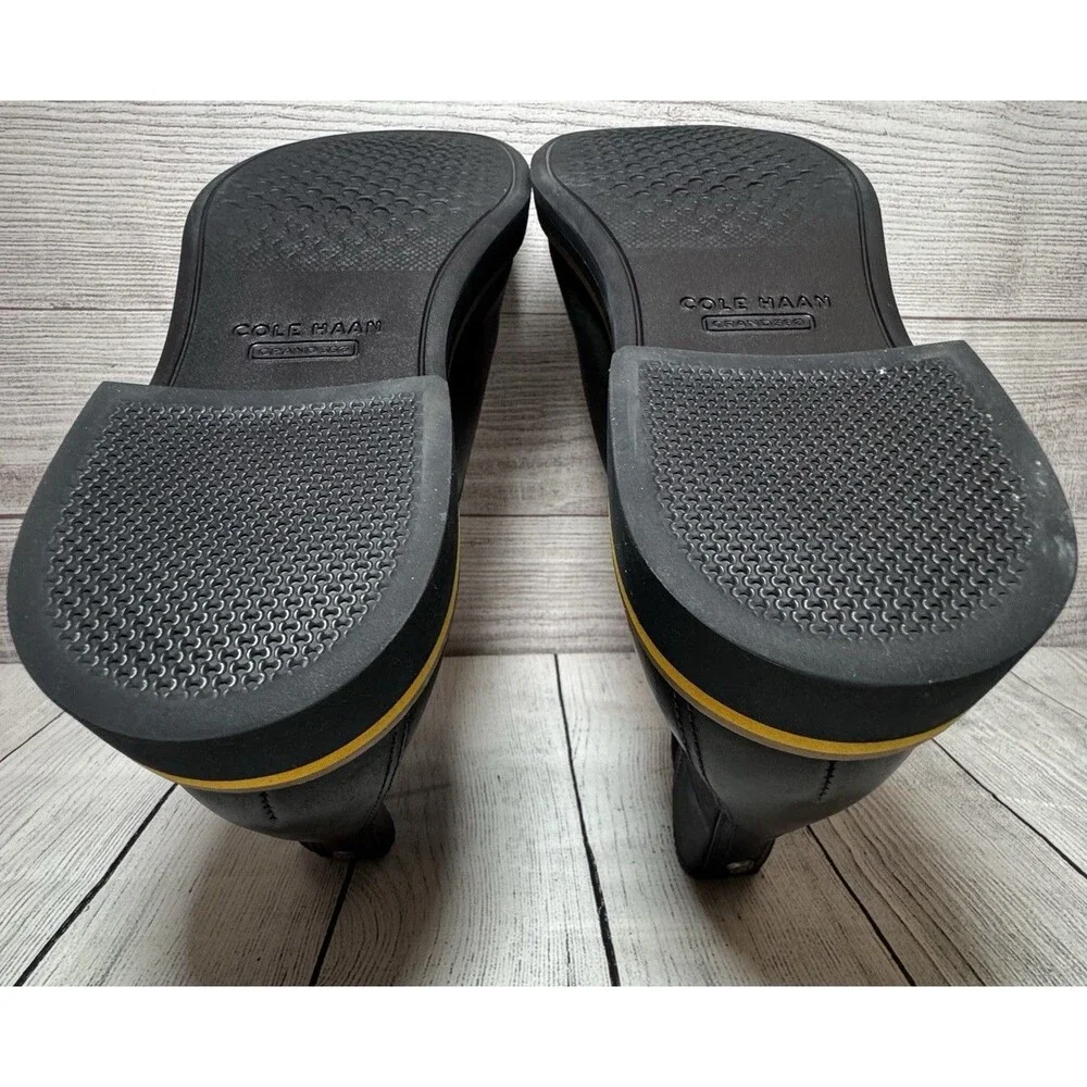 Cole Haan Mens York Chelsea Boot Size 11.5 M Black Leather PullOn Cap Toe Bootie